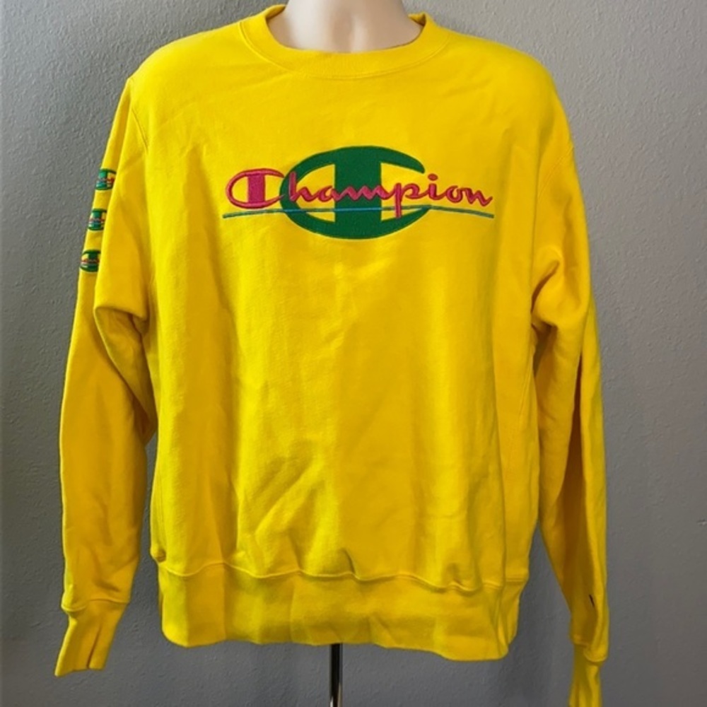 Champion Reverse Weave‎ Logo Embroidered Sweatshirt